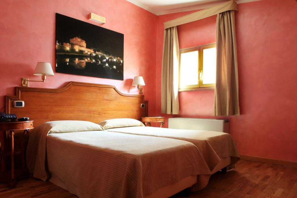 Hotell Kent 3*