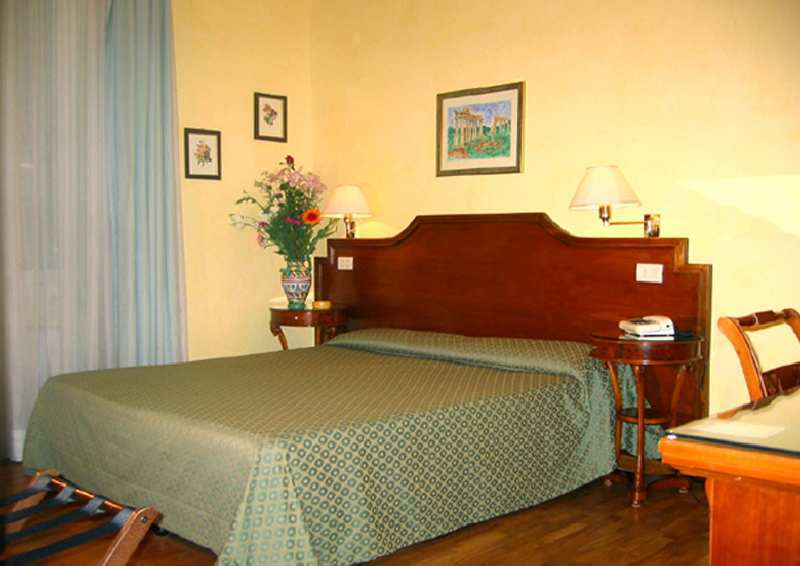 Hotell Kent 3*